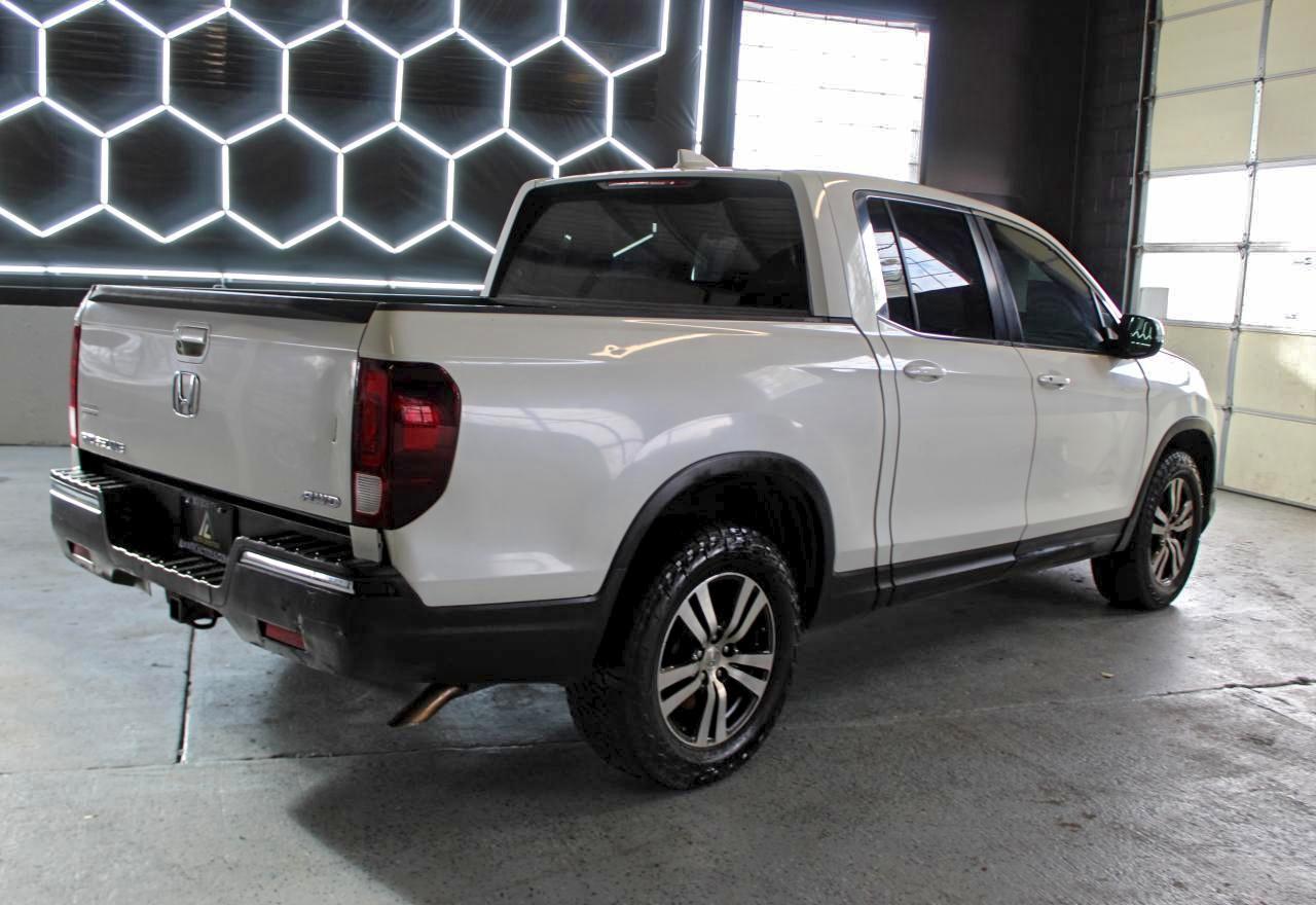 2017 Honda Ridgeline Rts - Image 3