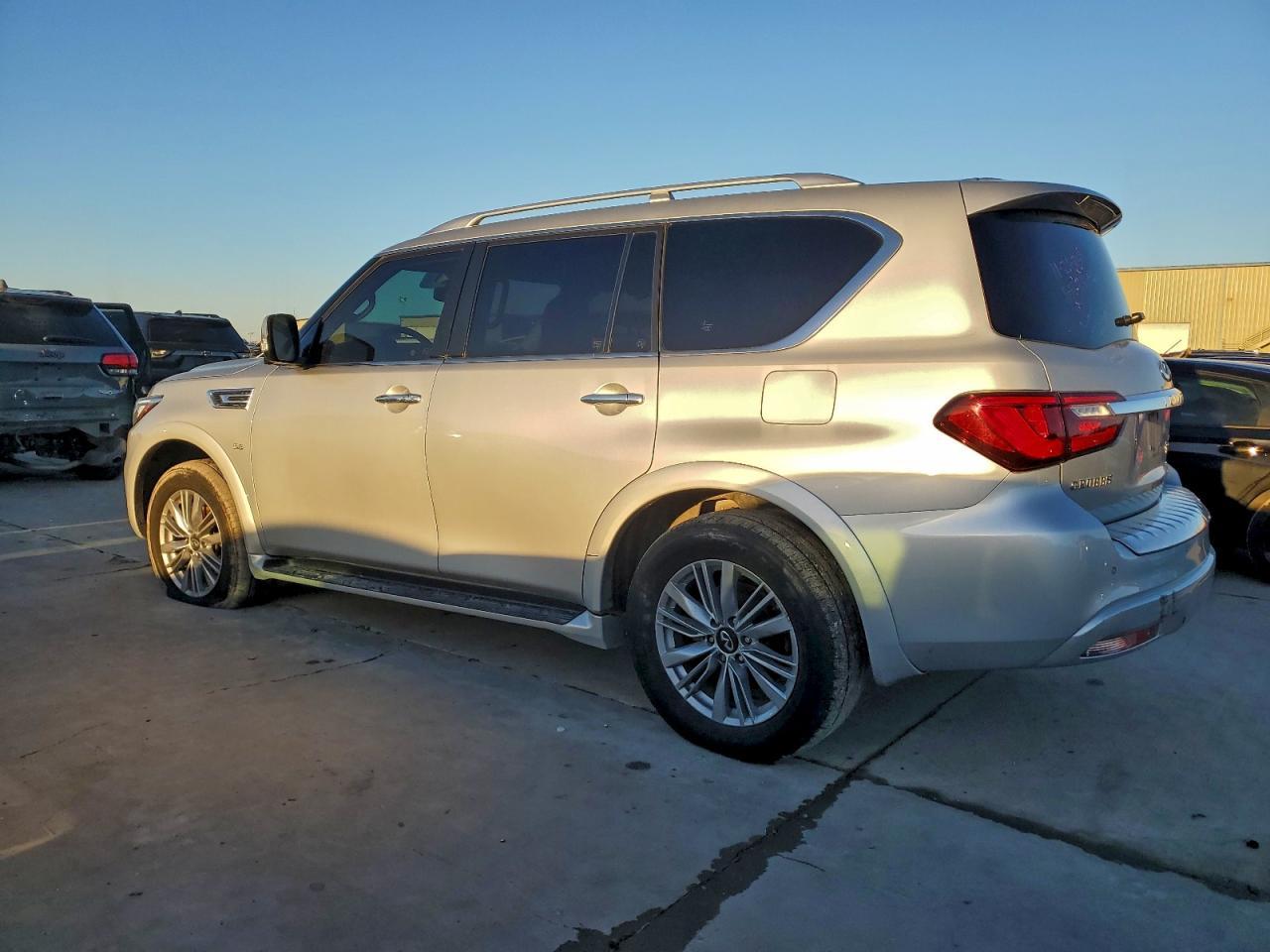 2019 Infiniti Qx80 Luxe - Фото 2