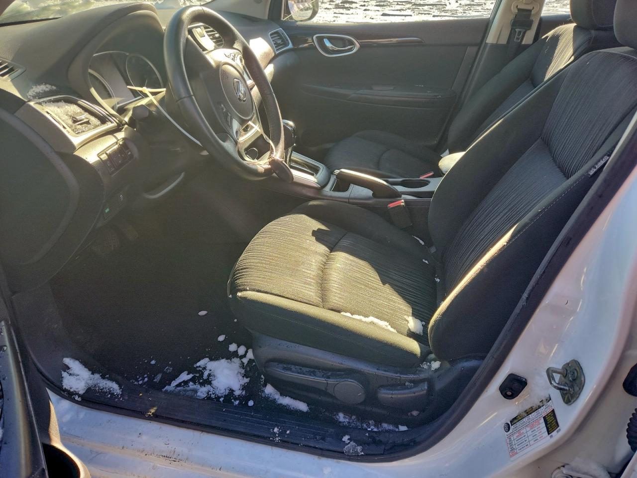 2019 Nissan Sentra S - Фото 7