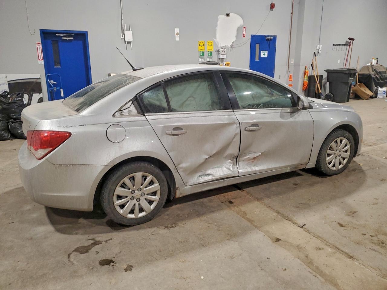 2011 Chevrolet Cruze Lt - Image 3