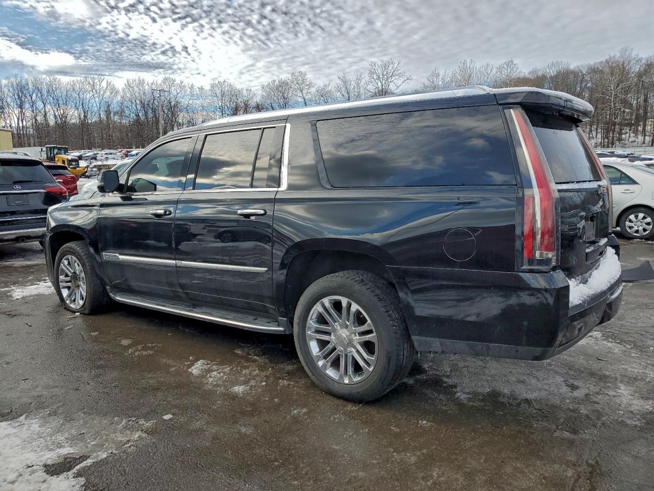 2017 Cadillac Escalade Esv - Фото 2