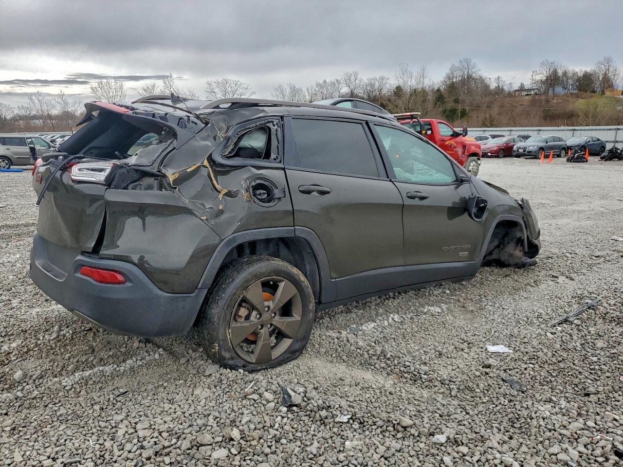 2016 Jeep Cherokee Latitude - Фото 3