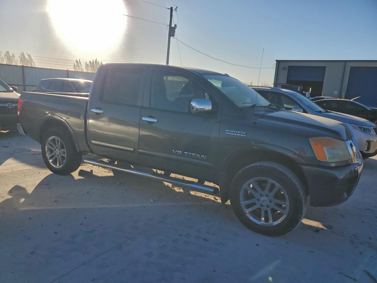 2011 Nissan Titan S - Image 4