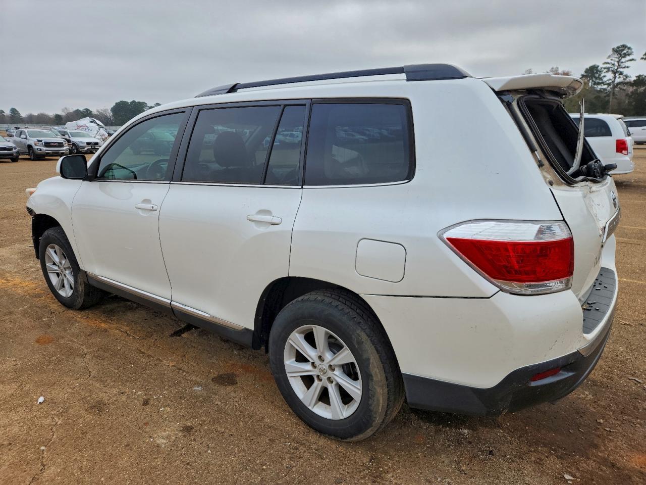 2013 Toyota Highlander Se - Фото 2