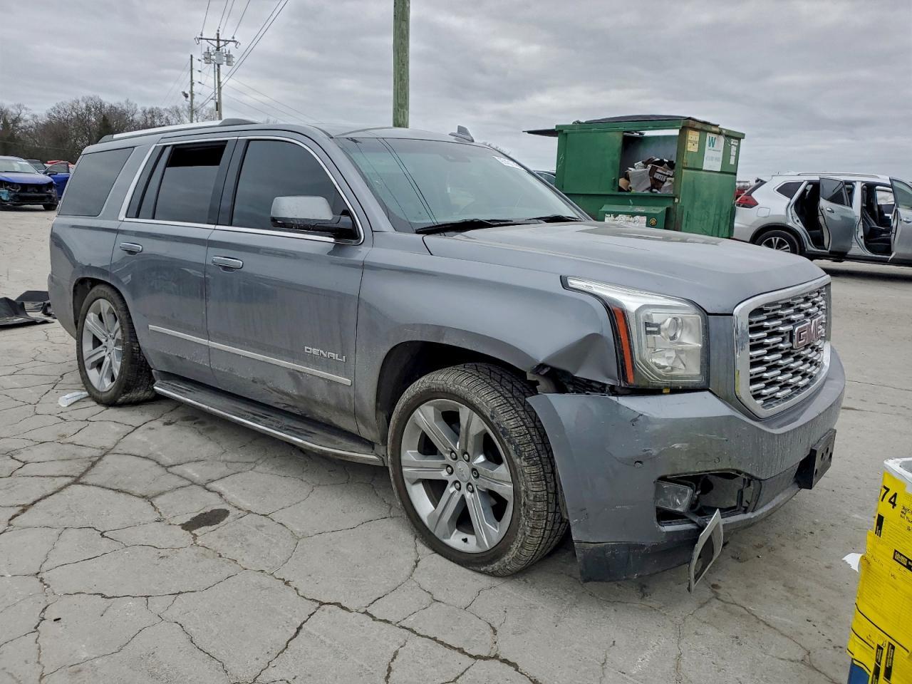 2018 GMC Yukon Denali - Фото 4