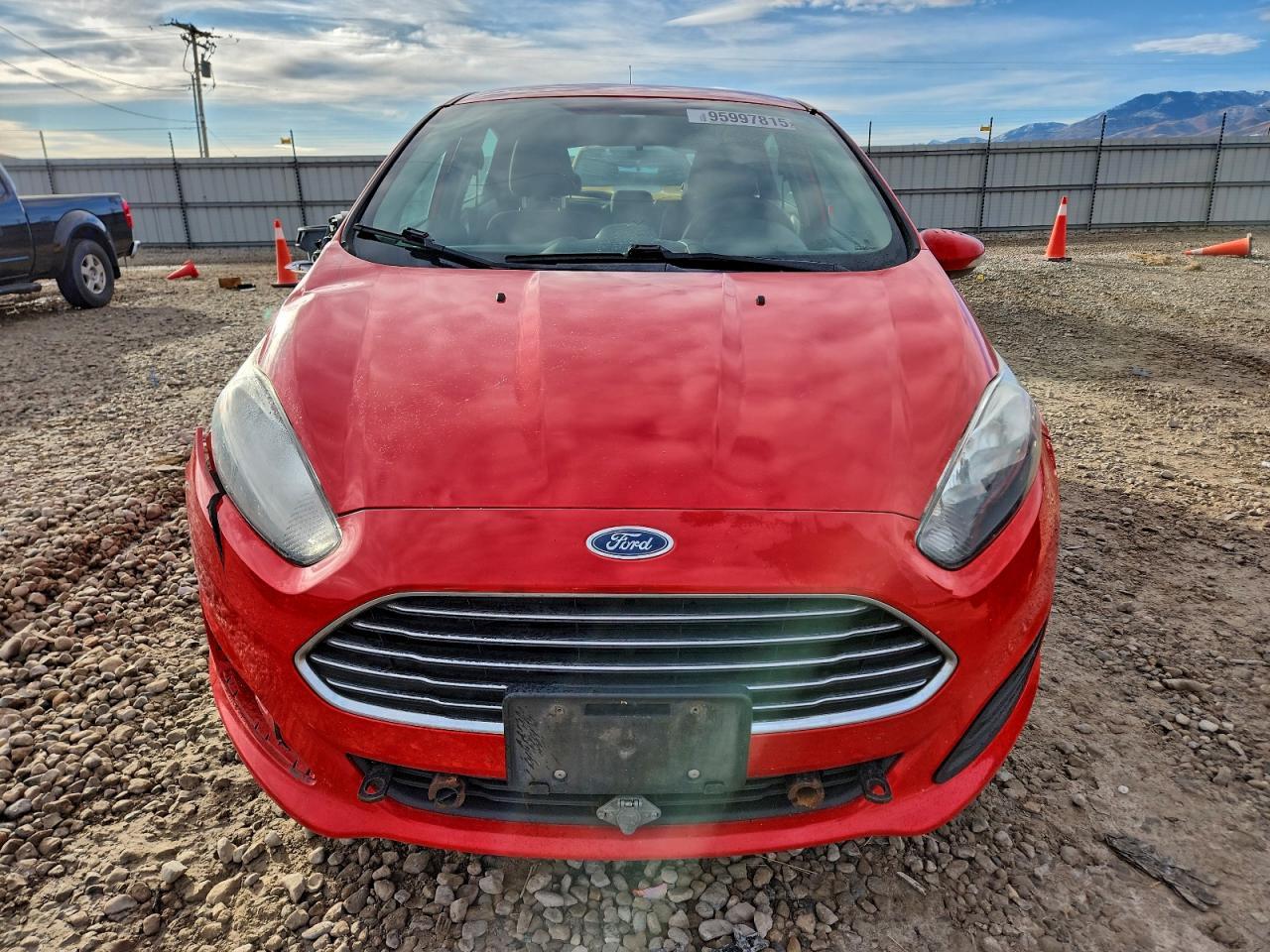 2015 Ford Fiesta Se - Фото 5