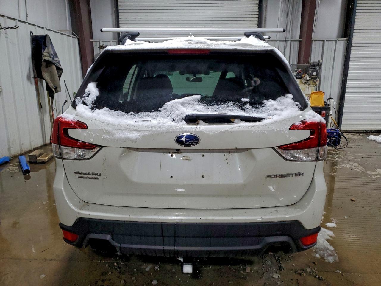 2020 Subaru Forester Premium - Image 6