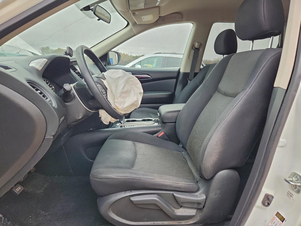 2019 Nissan Pathfinder S - Фото 7