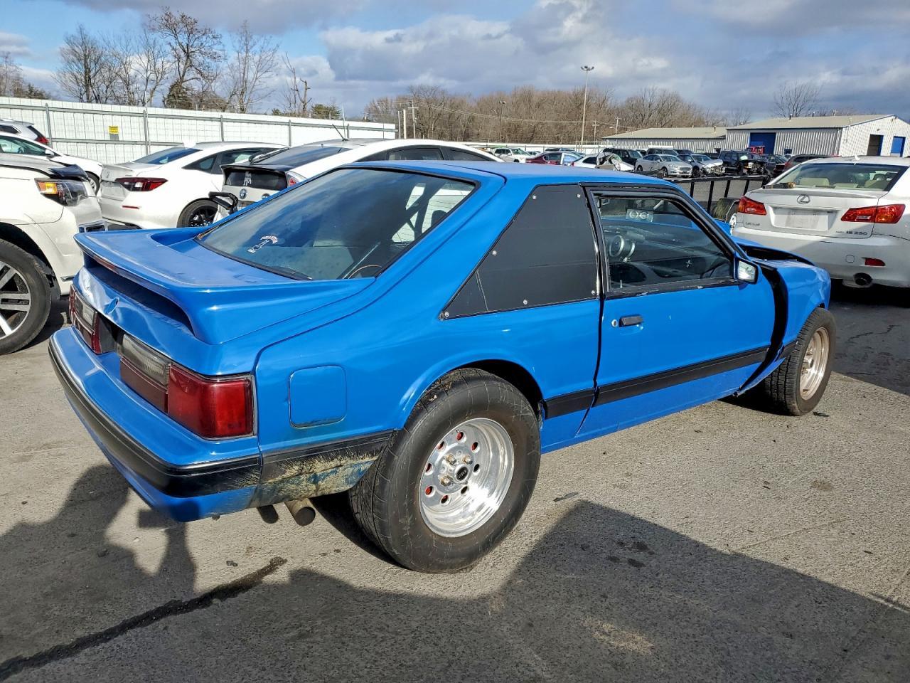 1987 Ford Mustang Gt - Фото 3