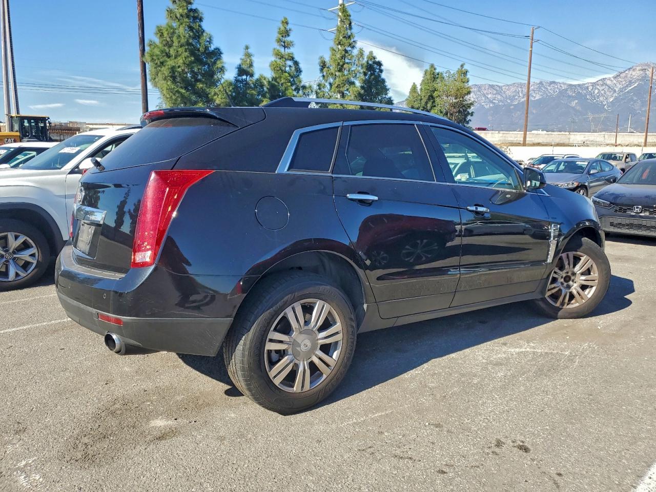 2011 Cadillac Srx Luxury Collection - Image 3