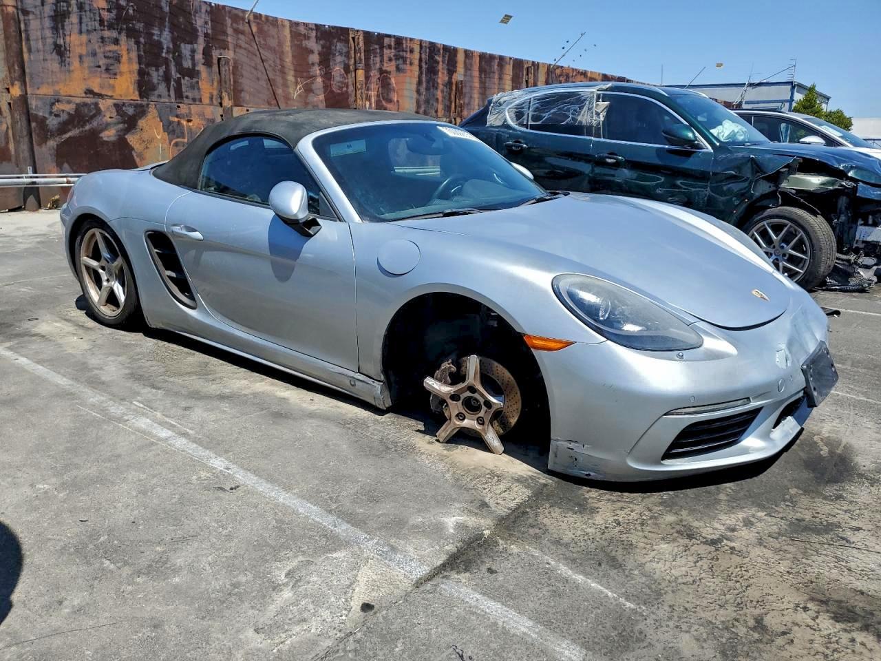 2017 Porsche Boxster - Фото 4