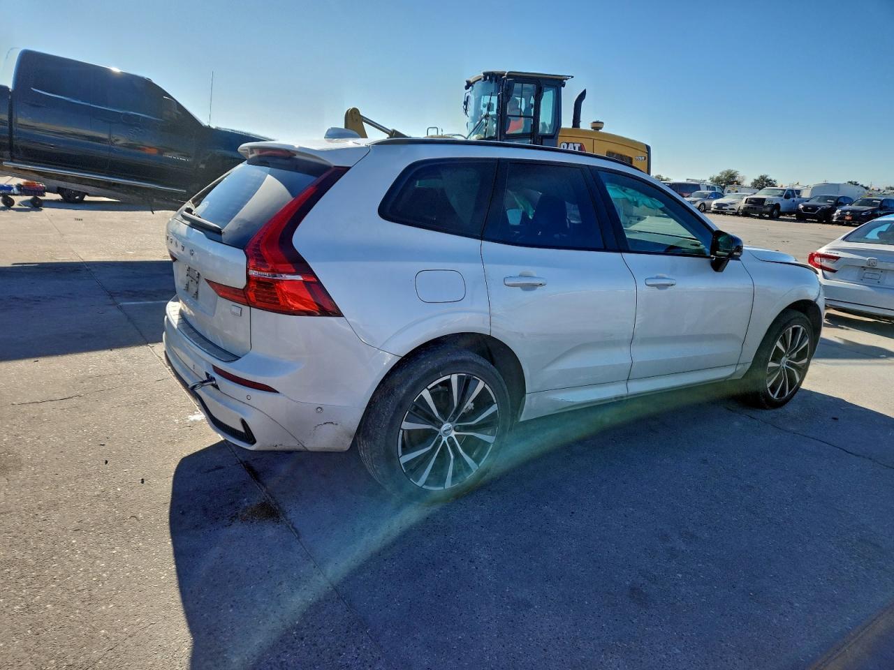 2023 Volvo Xc60 Ultimate - Фото 3