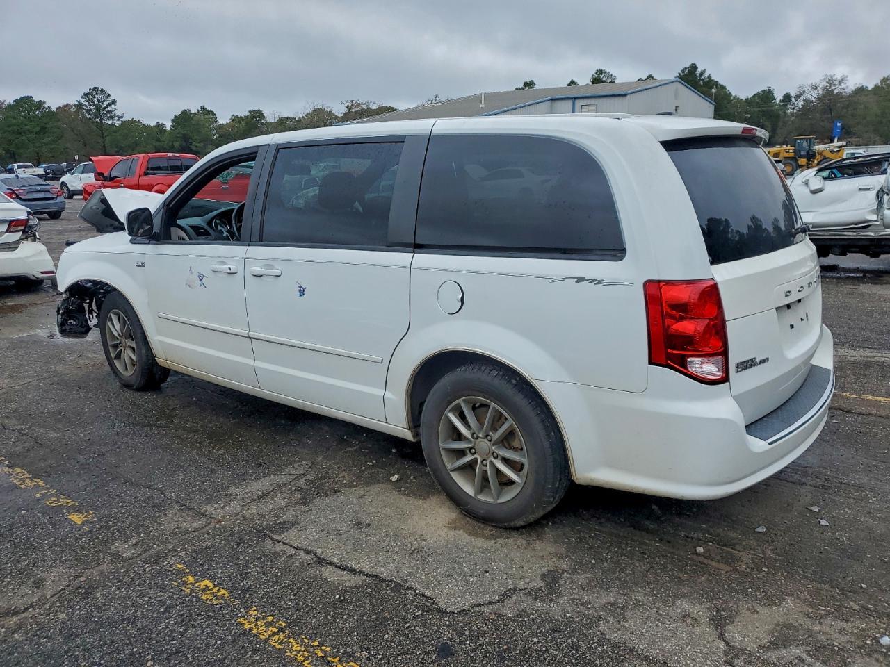 2014 Dodge Grand Caravan Se - Image 2
