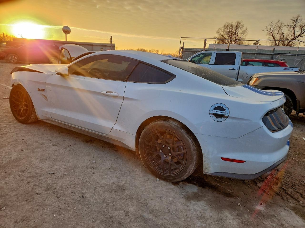 2019 Ford Mustang - Image 2