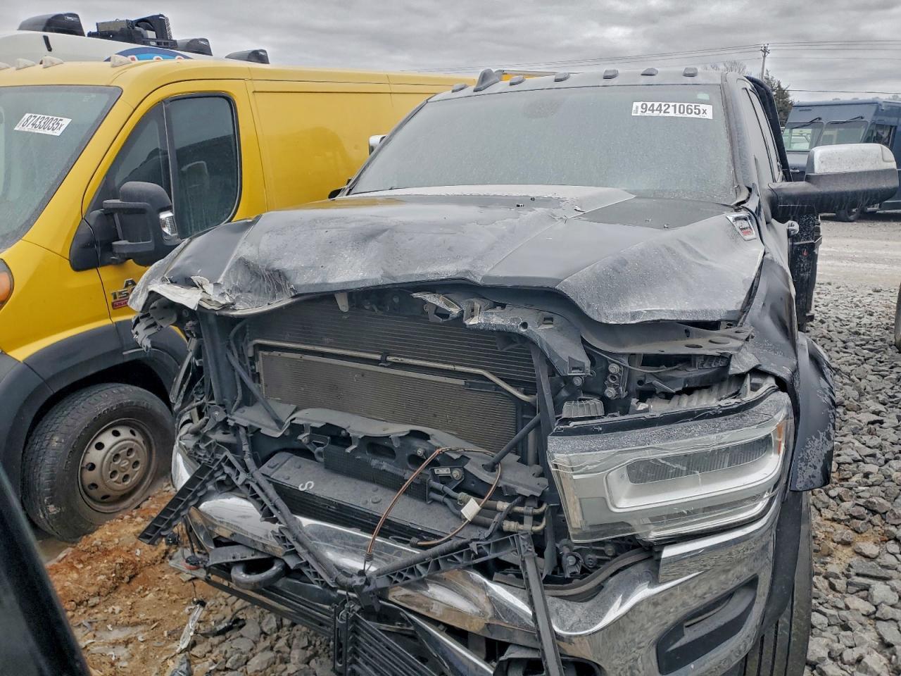 2020 Ram 4500 Cab & Chassis - Image 5