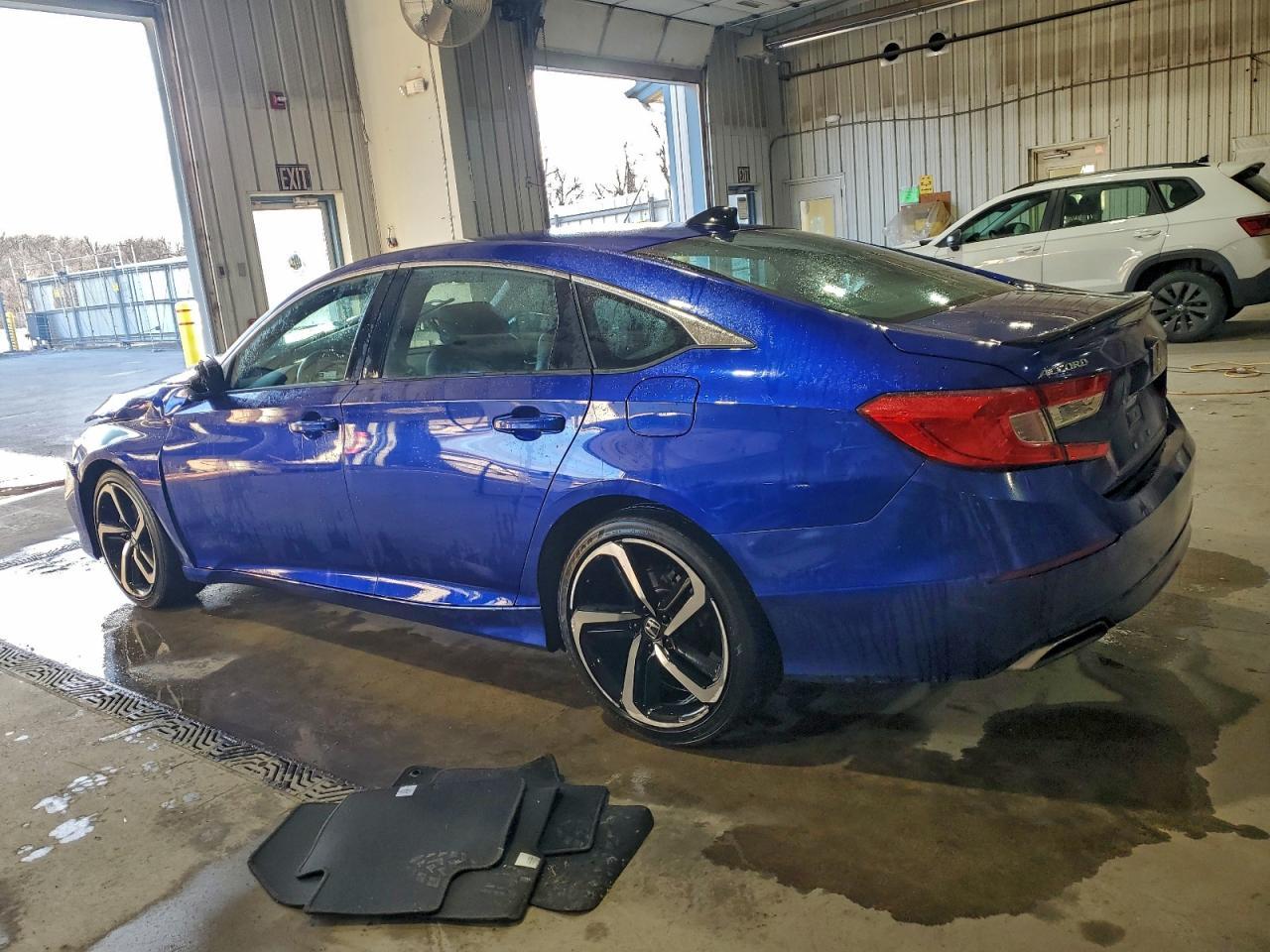 2022 Honda Accord Sport - Фото 2