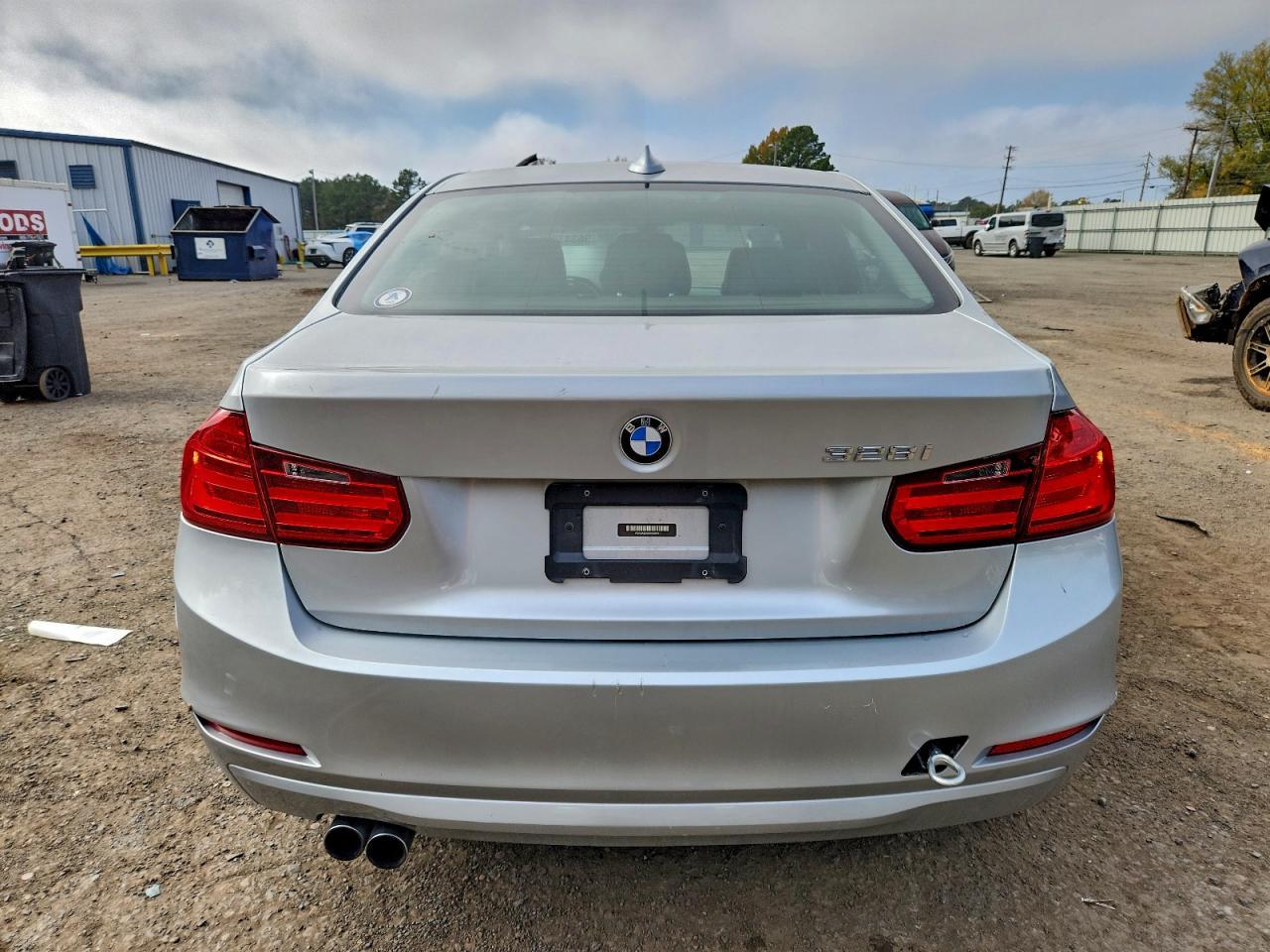2013 BMW 328 I - Image 6