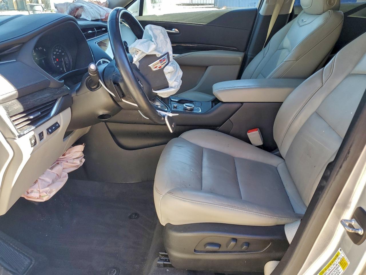 2020 Cadillac Xt4 Premium Luxury - Image 7