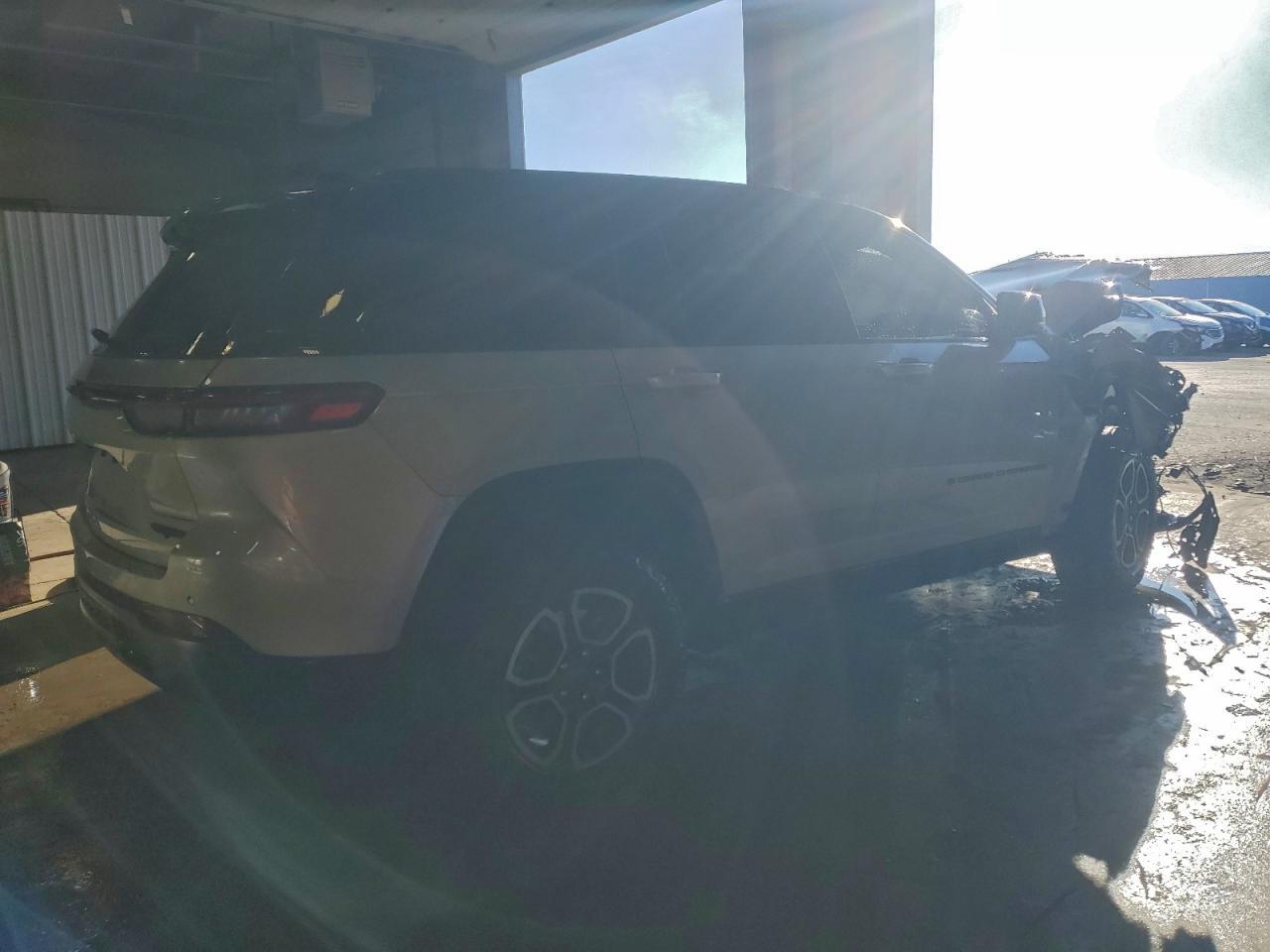2022 Jeep Grand Cherokee Trailhawk 4Xe - Фото 3