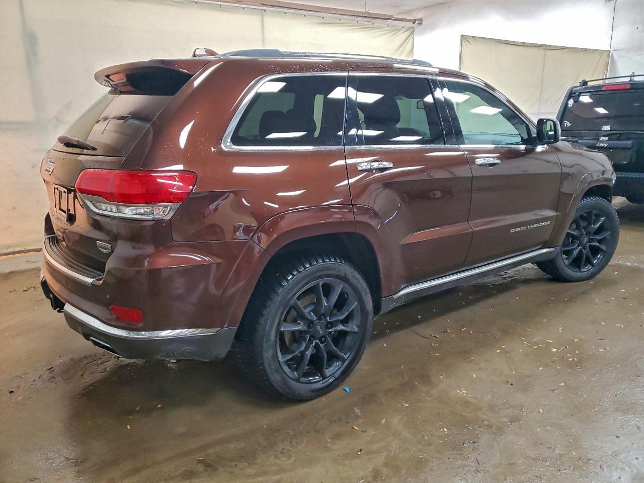 2014 Jeep Grand Cherokee Summit - Image 3