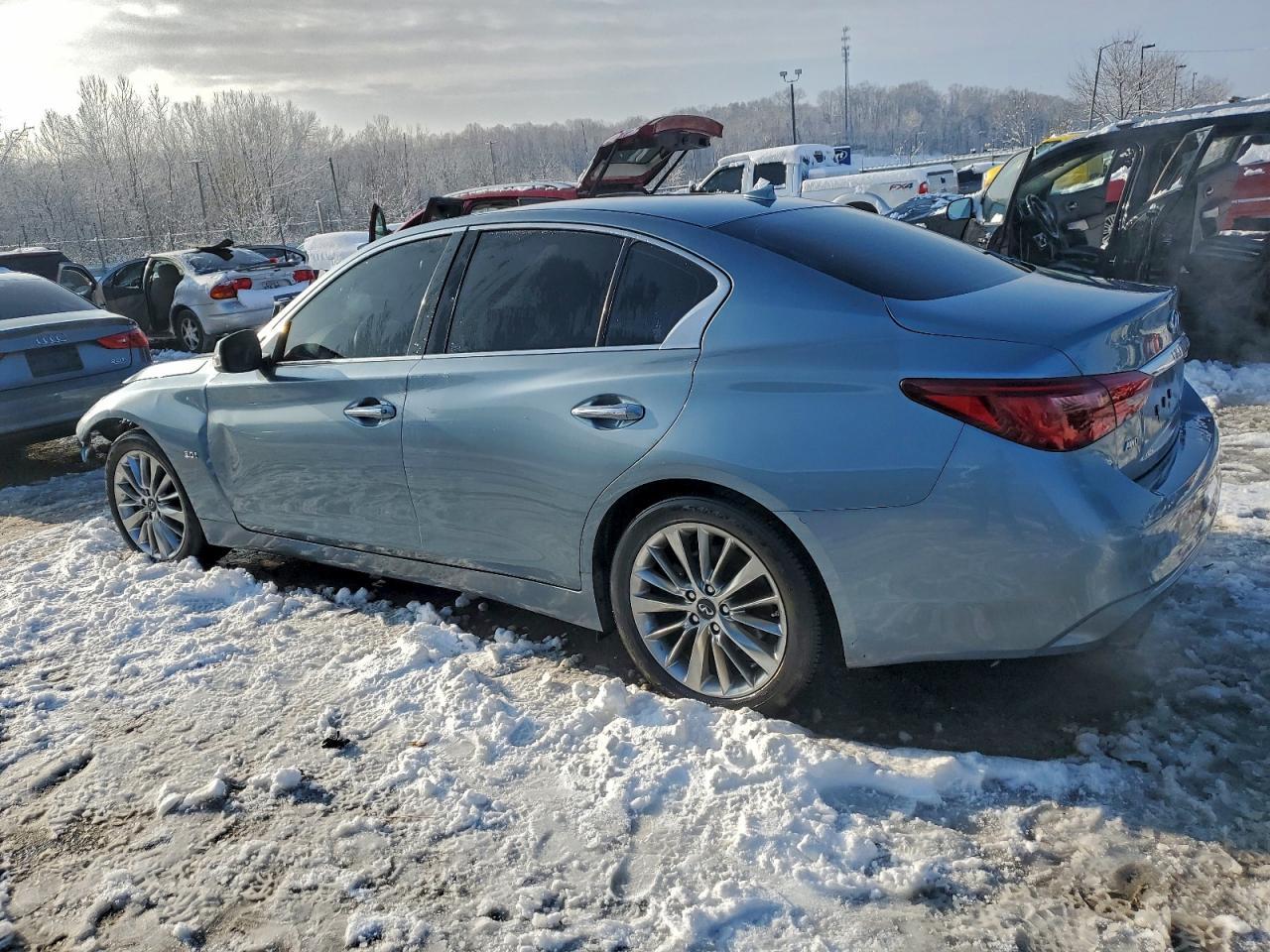 2019 Infiniti Q50 Luxe - Image 2