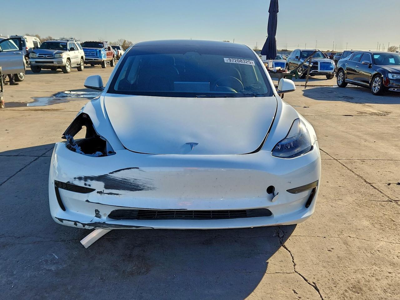 2023 Tesla Model 3 - Фото 5