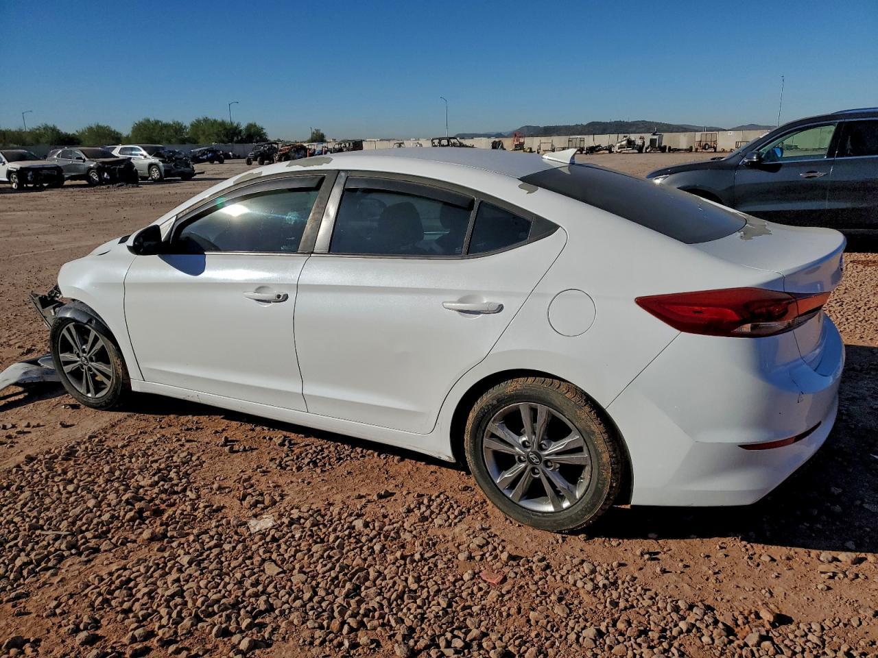 2017 Hyundai Elantra Se - Фото 2