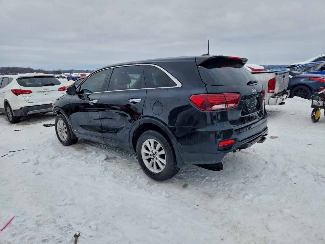 2020 Kia Sorento L - Image 2