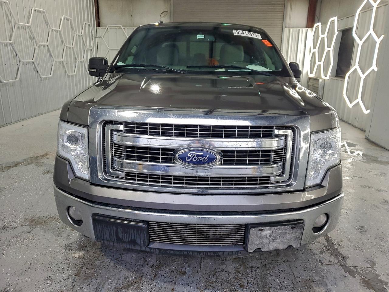 2013 Ford F150 Supercrew - Image 5