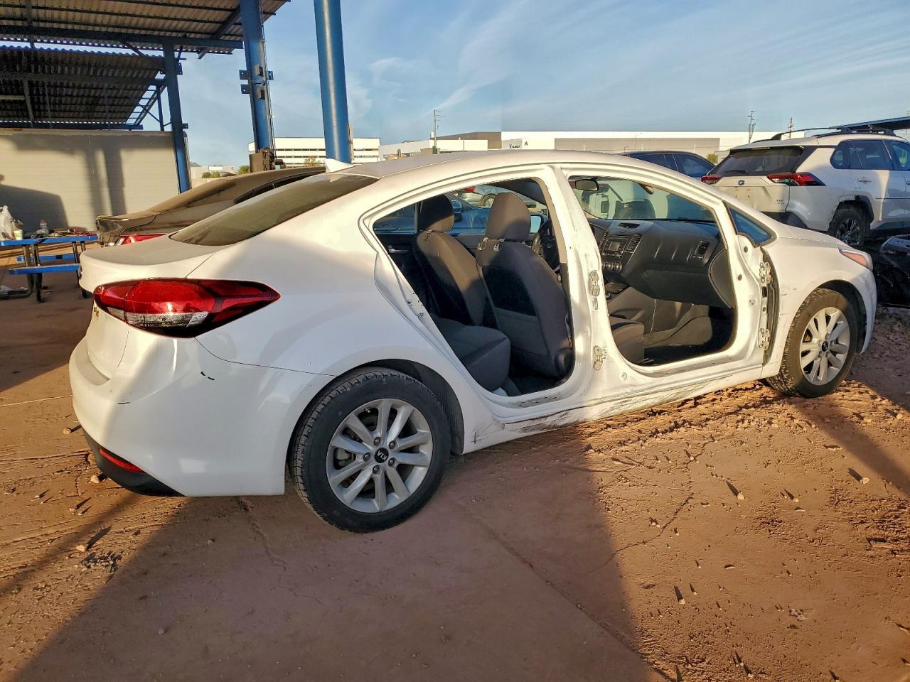 2017 Kia Forte Lx - Image 3