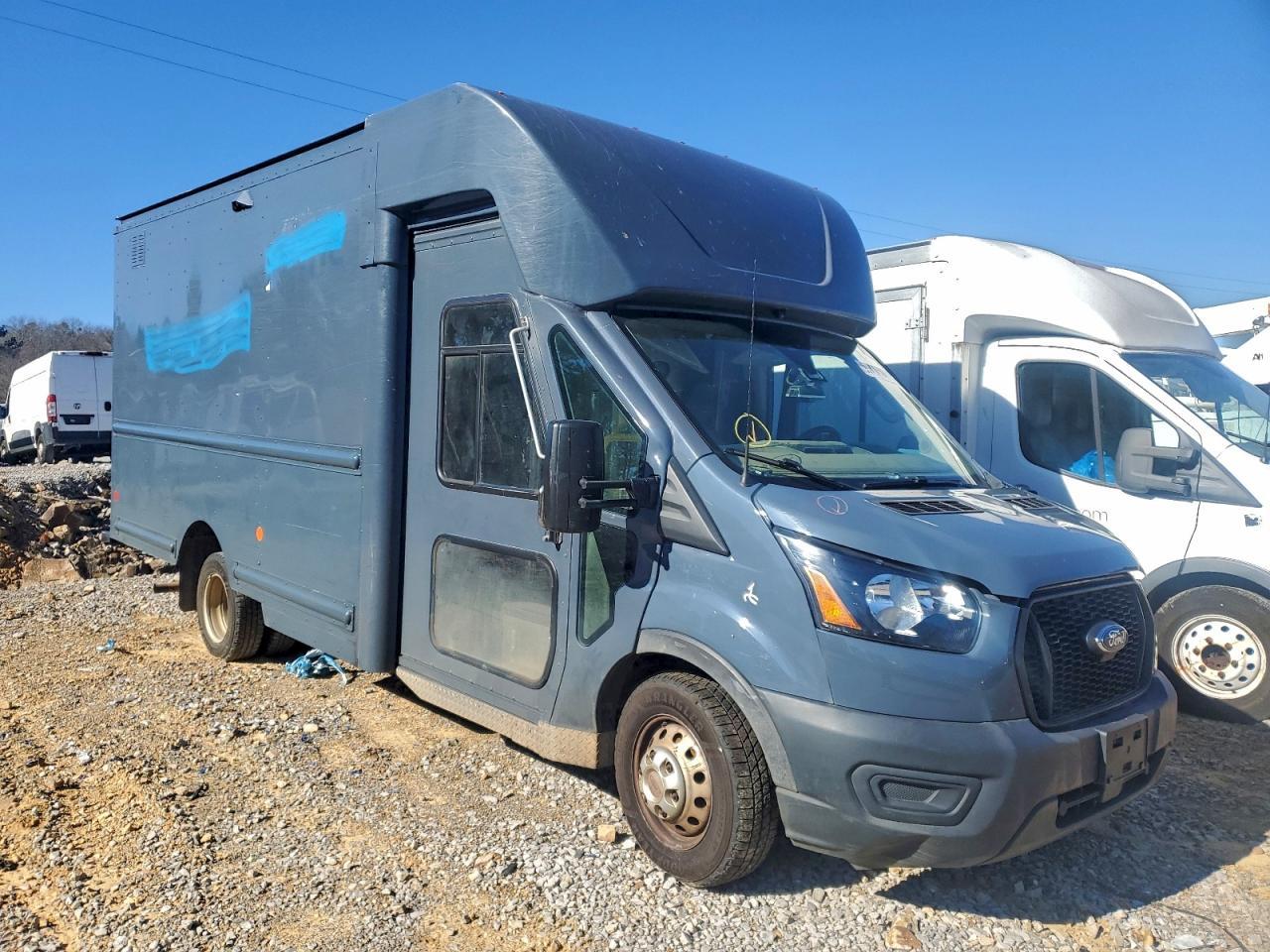 2021 Ford Transit Delivery Truck - Image 4