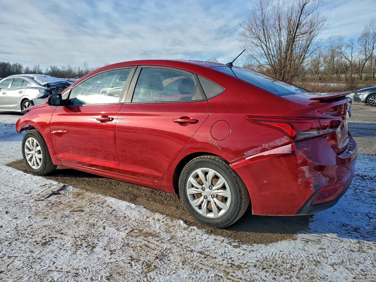 2018 Hyundai Accent Se - Фото 2