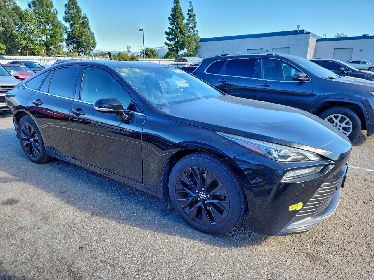 2022 Toyota Mirai Le - Фото 4