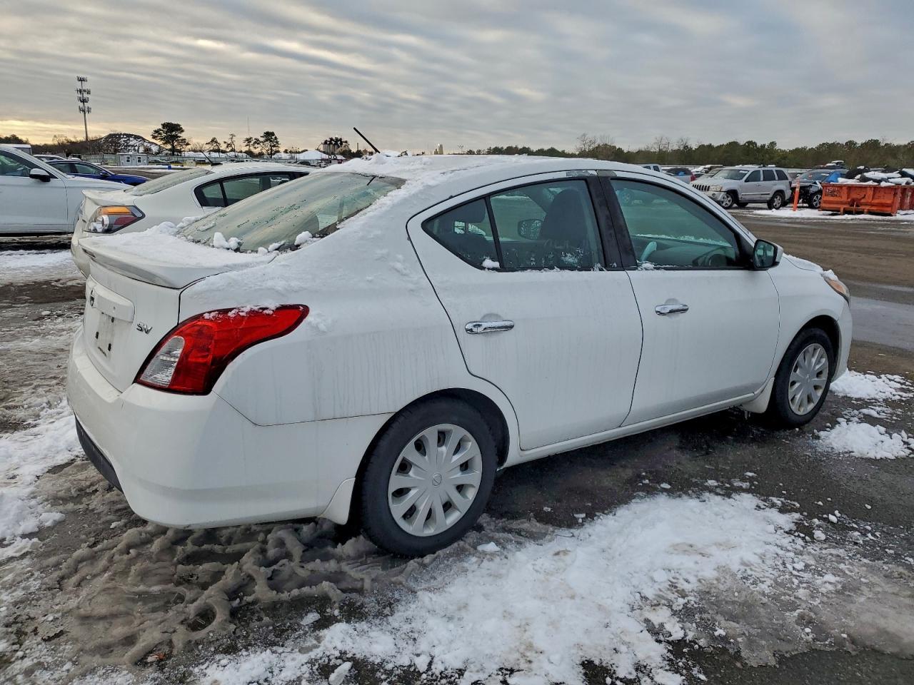 2017 Nissan Versa - Image 3
