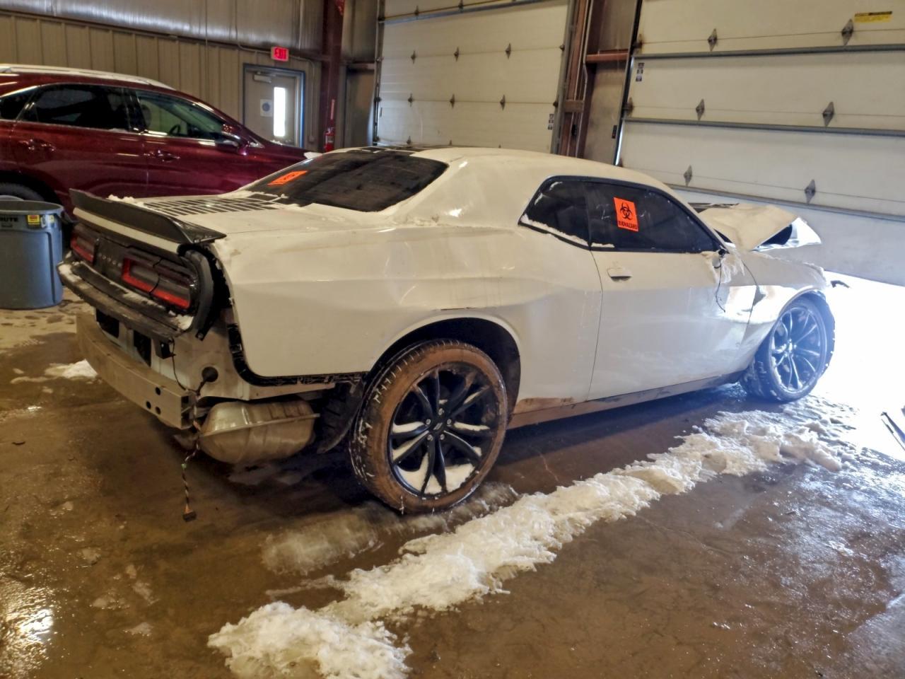 2017 Dodge Challenger Sxt - Фото 3