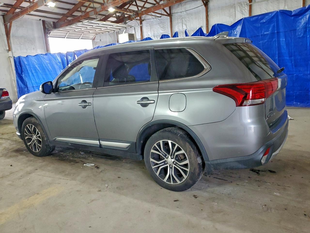 2018 Mitsubishi Outlander Se - Фото 2