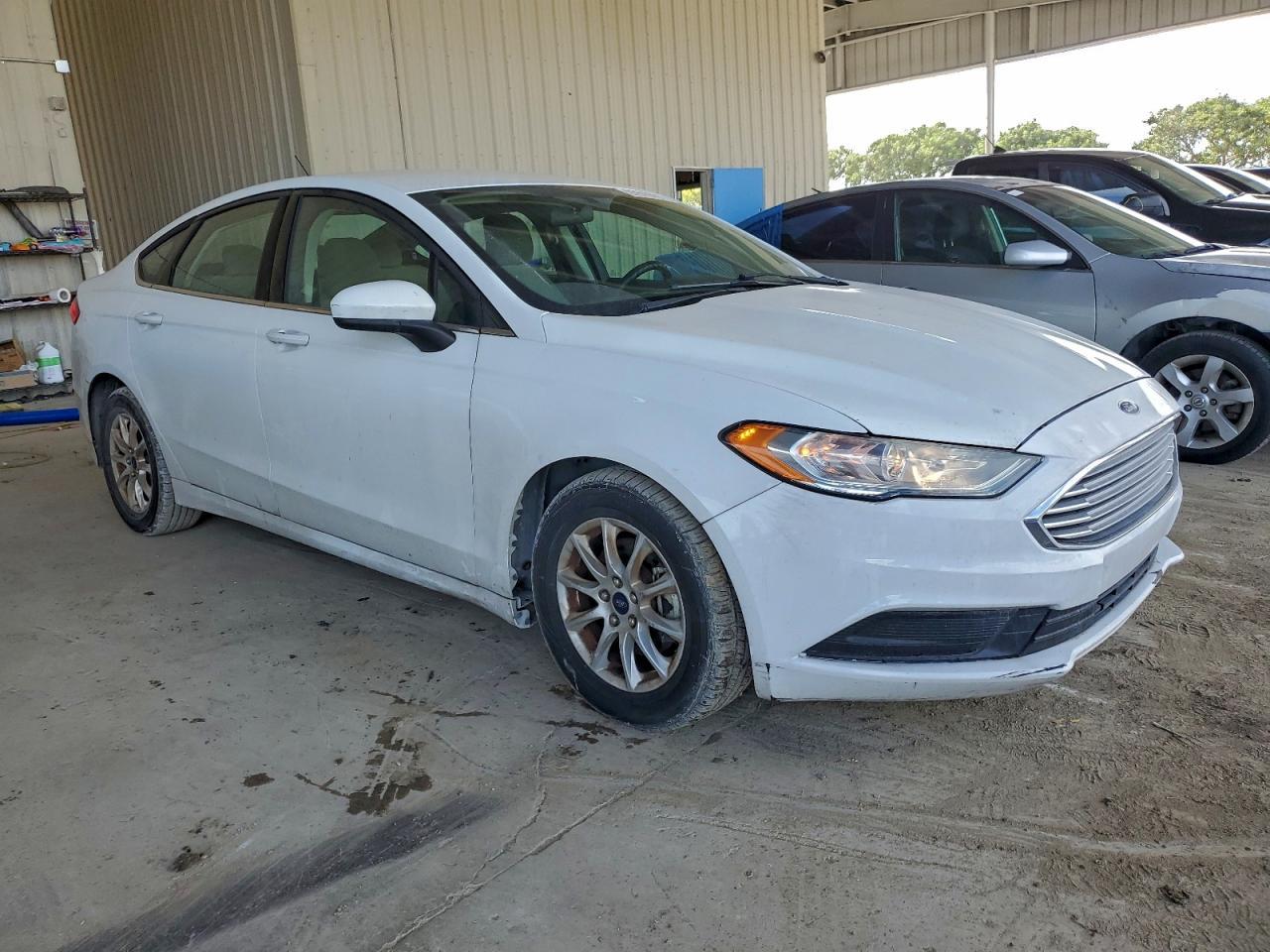 2018 Ford Fusion S - Фото 4