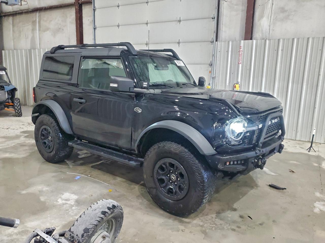 2022 Ford Bronco Base - Image 4