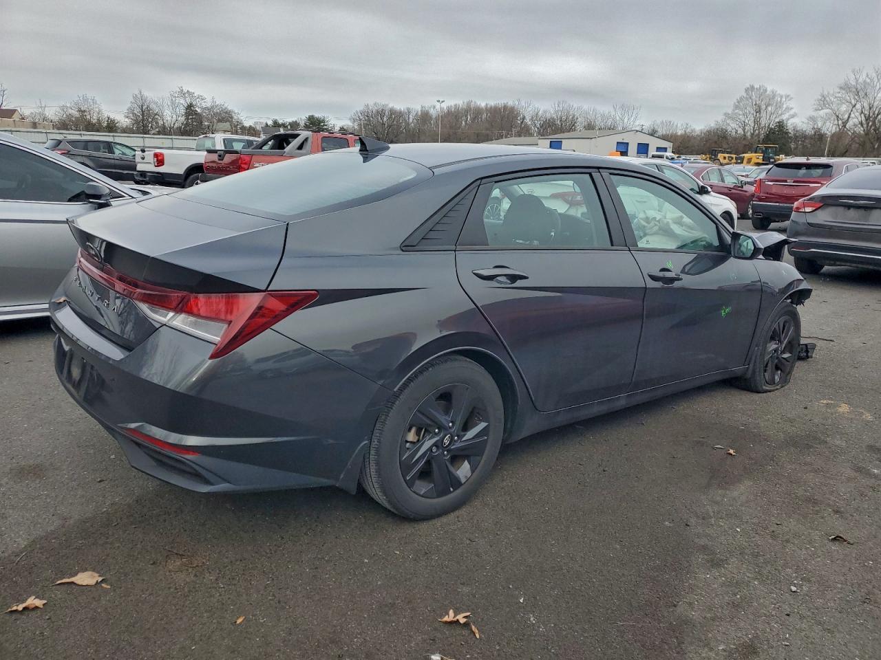 2023 Hyundai Elantra Sel - Image 3