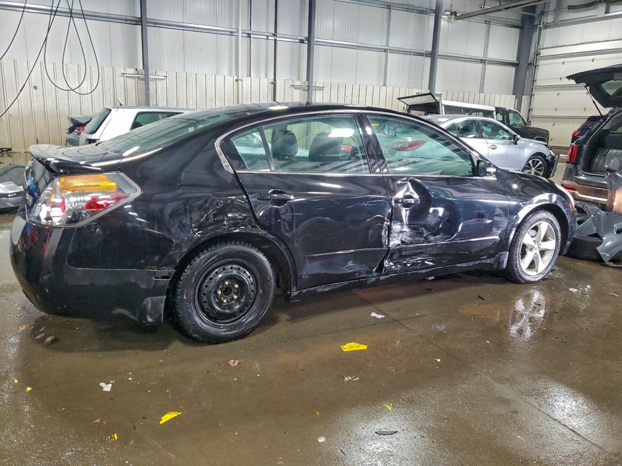 2008 Nissan Altima 3.5Se - Фото 3