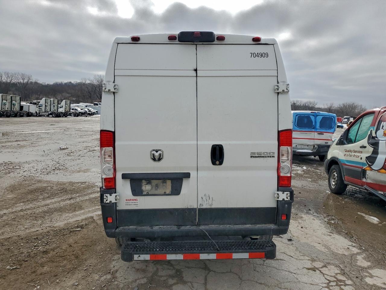 2023 Ram Promaster 2500 Delivery Van - Image 6