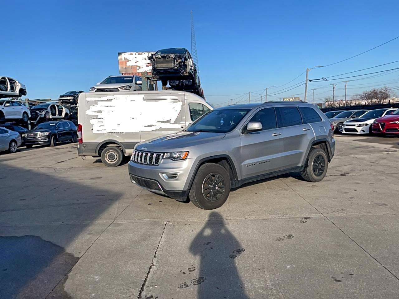 2020 Jeep Grand Cherokee Laredo - Image 2