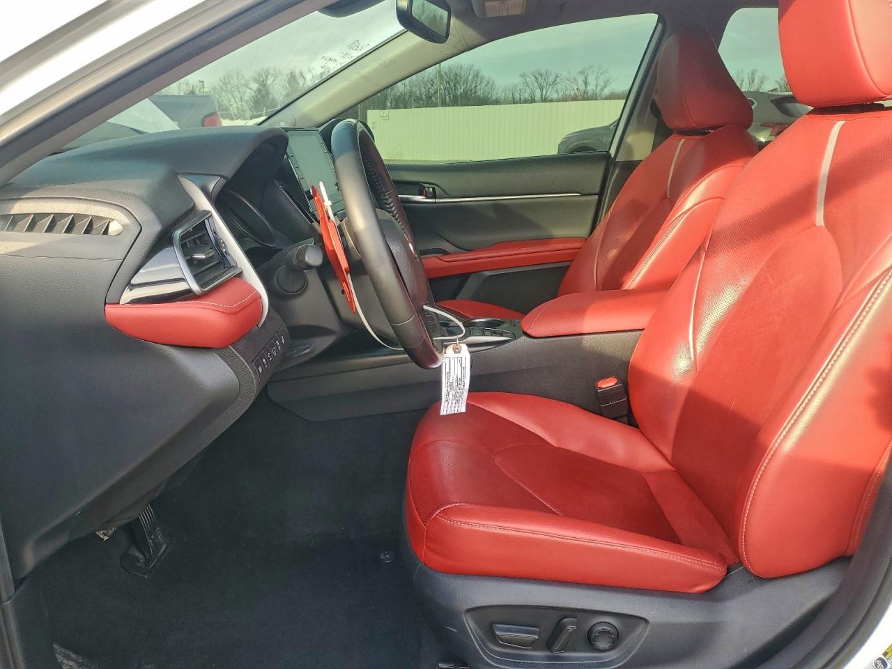 2022 Toyota Camry Xse - Фото 7