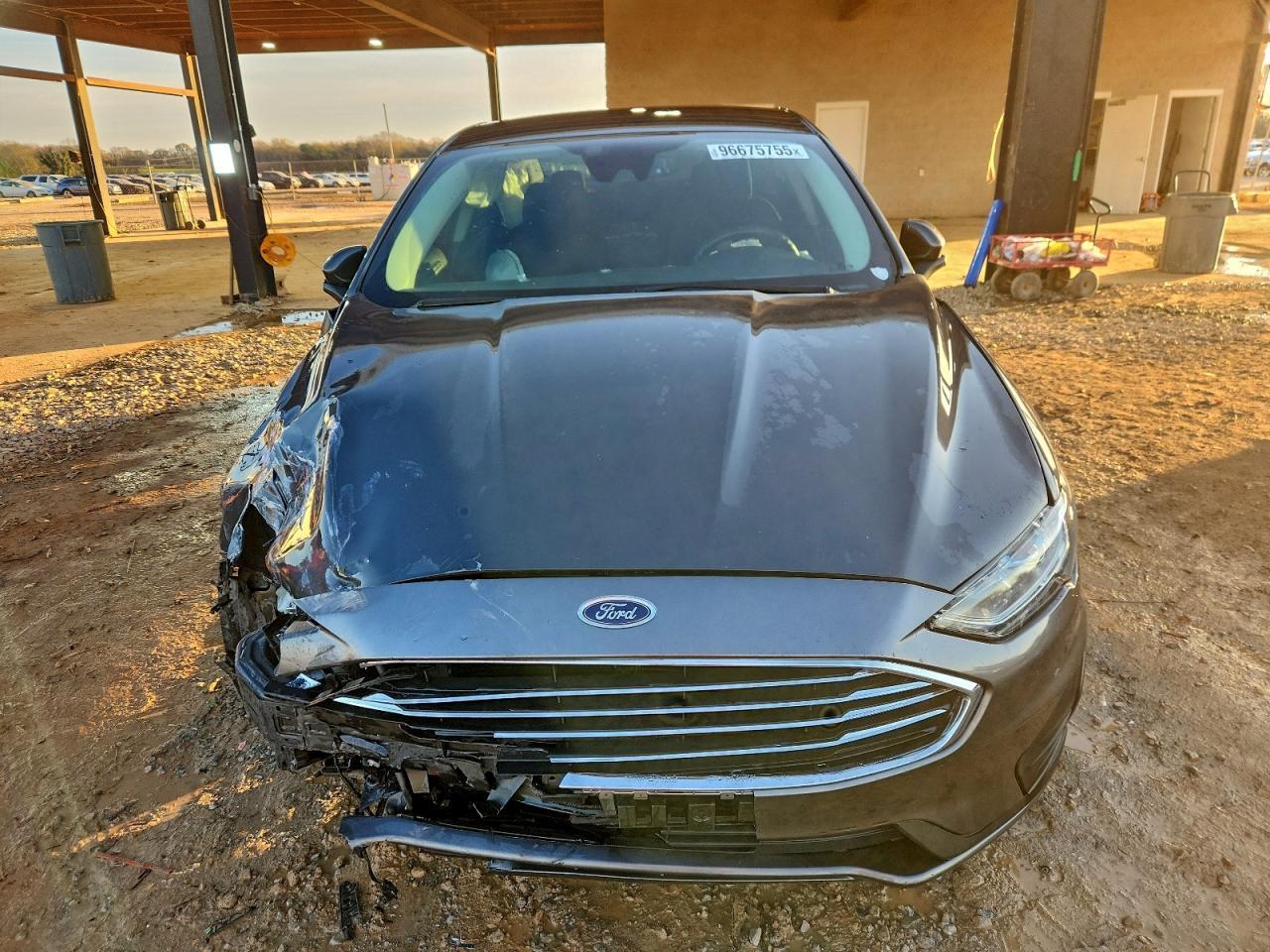 2020 Ford Fusion Se - Image 5