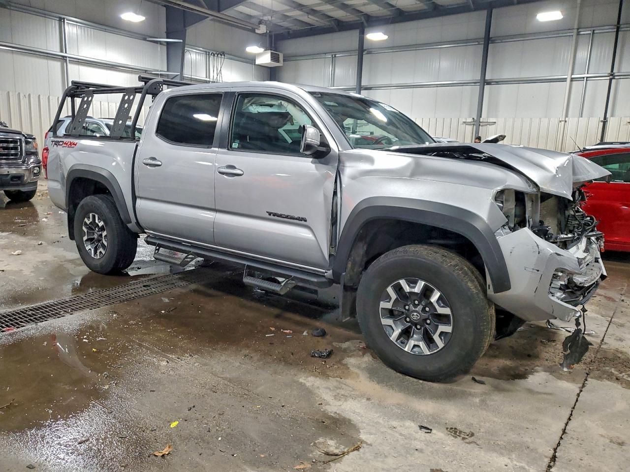 2019 Toyota Tacoma Double Cab - Image 4
