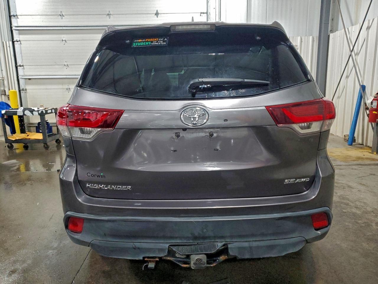 2019 Toyota Highlander Se - Image 6