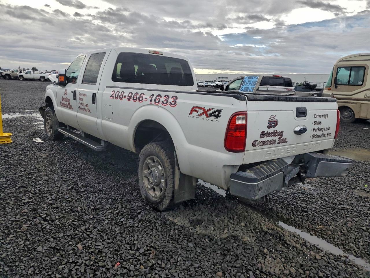 2015 Ford F350 Super Duty - Фото 2