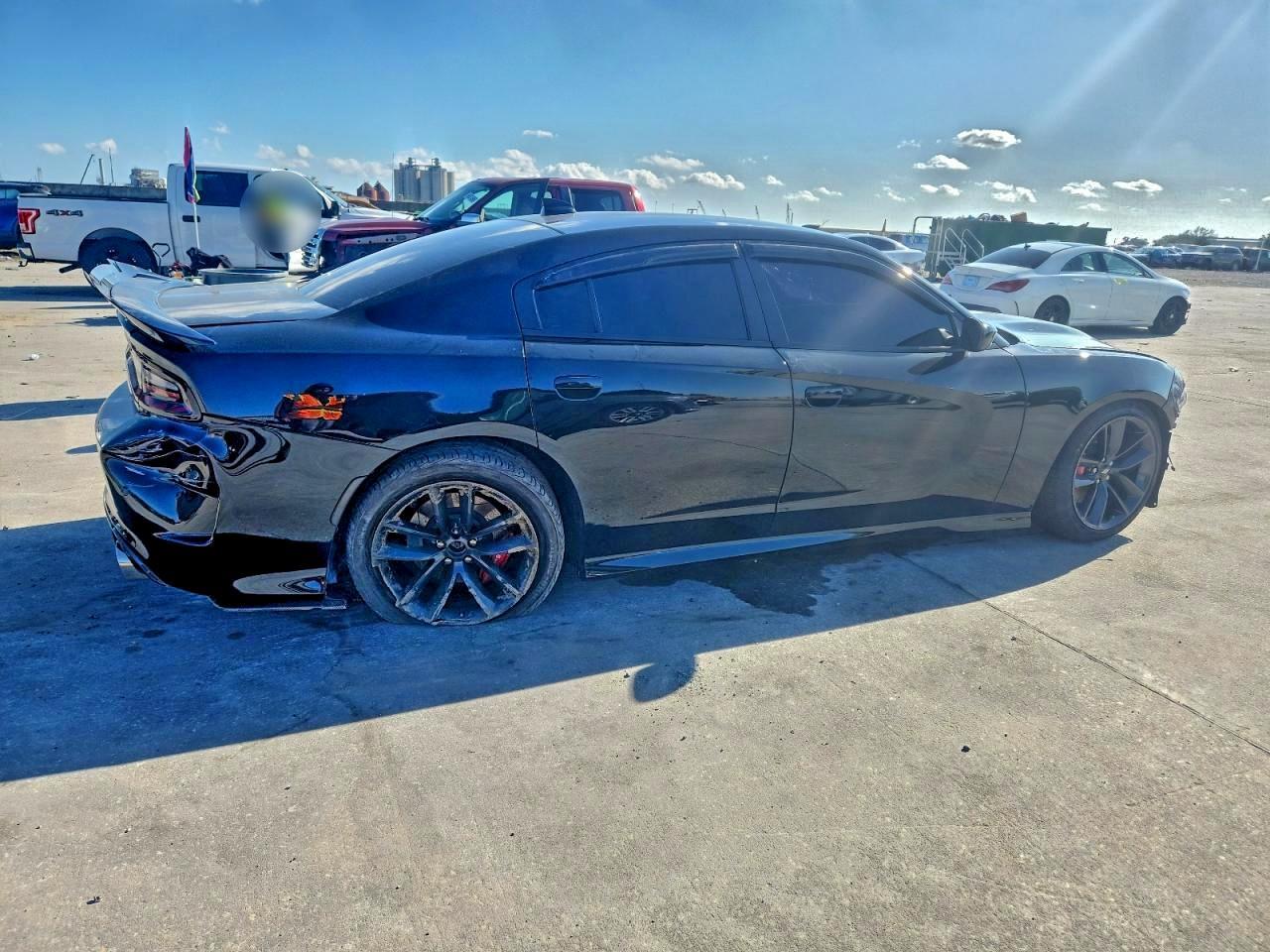 2019 Dodge Charger R/T - Image 3