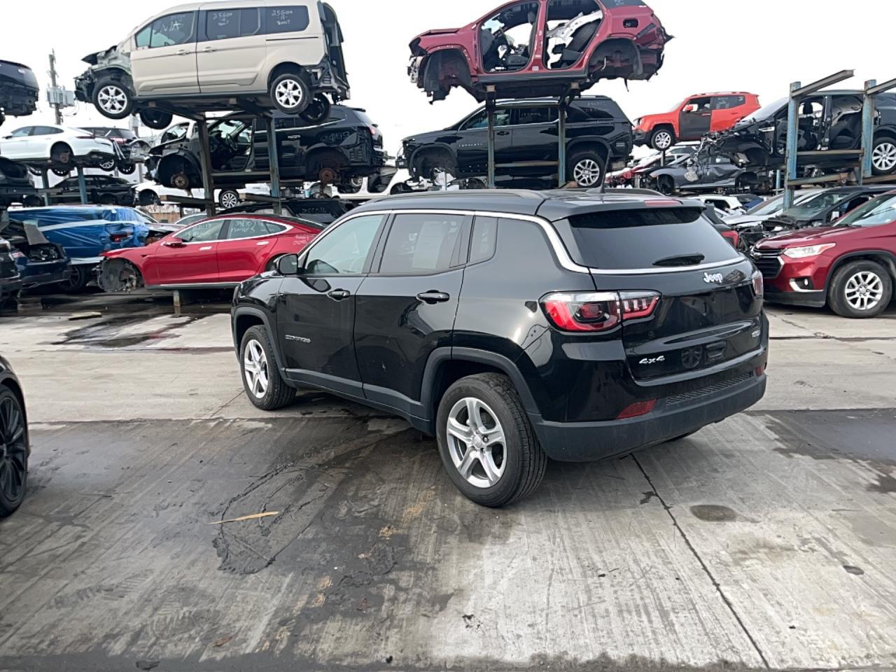 2024 Jeep Compass Latitude - Фото 3