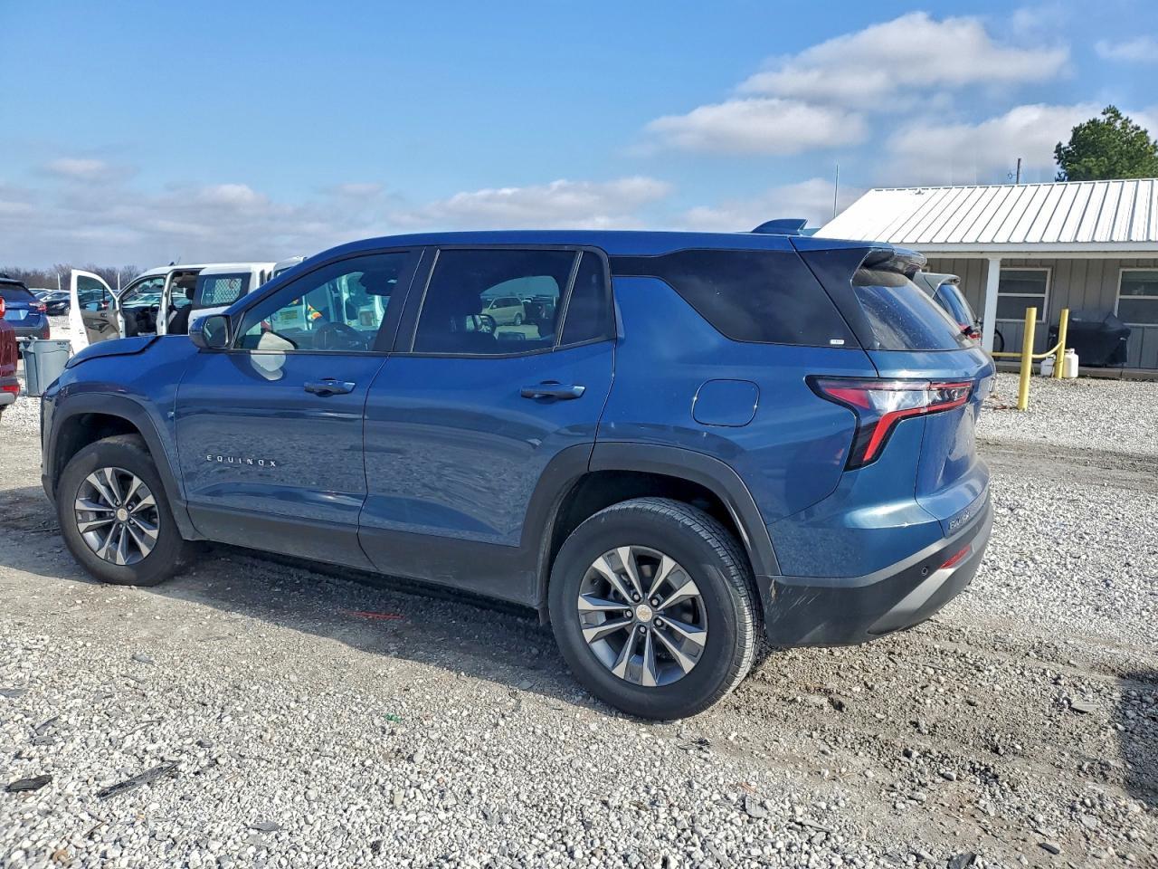 2025 Chevrolet Equinox Lt - Фото 2